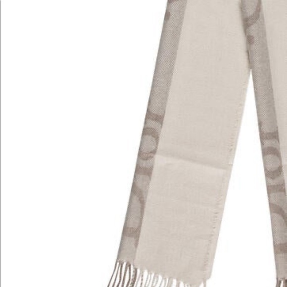 Christian Dior Scarf NEVER WORN - Picture 3 of 3